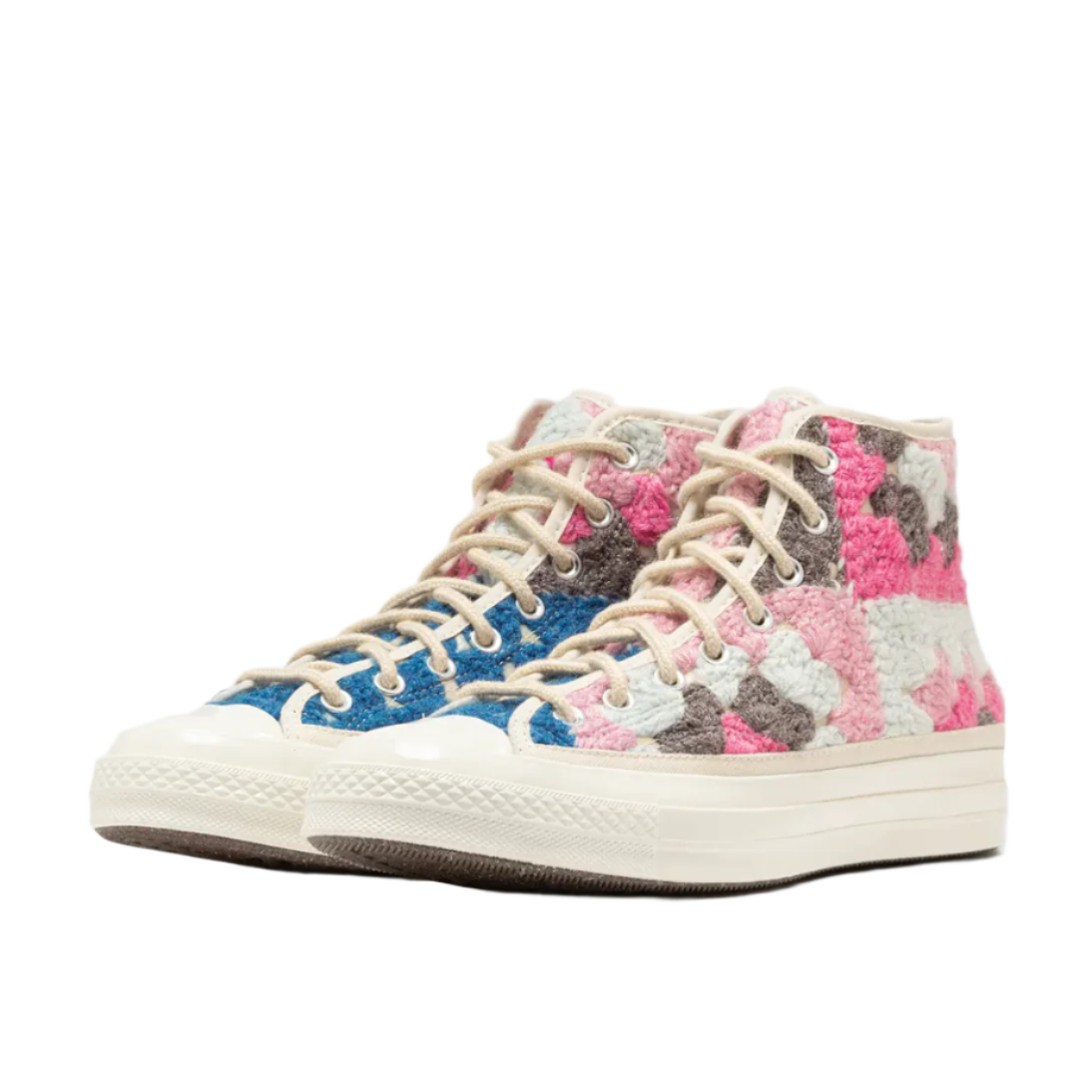 Converse Chuck 70&nbsp;aus der exklusiven Herbst-Winter-Kollektion 2024 – jetzt bei Kickskult verfügbar.

Farbe: EGRET/BLACK/MULTI
Produkt ID: A09228C