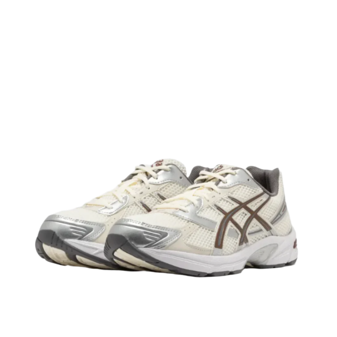 Modèle Women's Gel-1130 par Asics&nbsp;de la collection Automne-Hiver 2024, disponible dès maintenant chez&nbsp;Kickskult.

Couleur :&nbsp;&nbsp;CREAM/REDDISH BROWN

ID Produit :&nbsp;1202A164-119