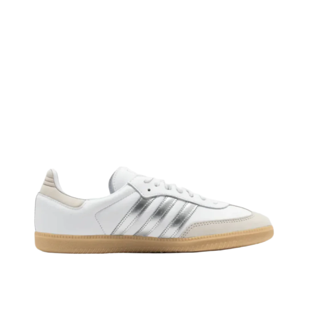 Modèle W Samba OG adidas de la collection Automne-Hiver 2024, disponible dès maintenant chez Kickskult.

Couleur :&nbsp; FTWWHT/SILVMT/GREONE

ID Produit : JI2725