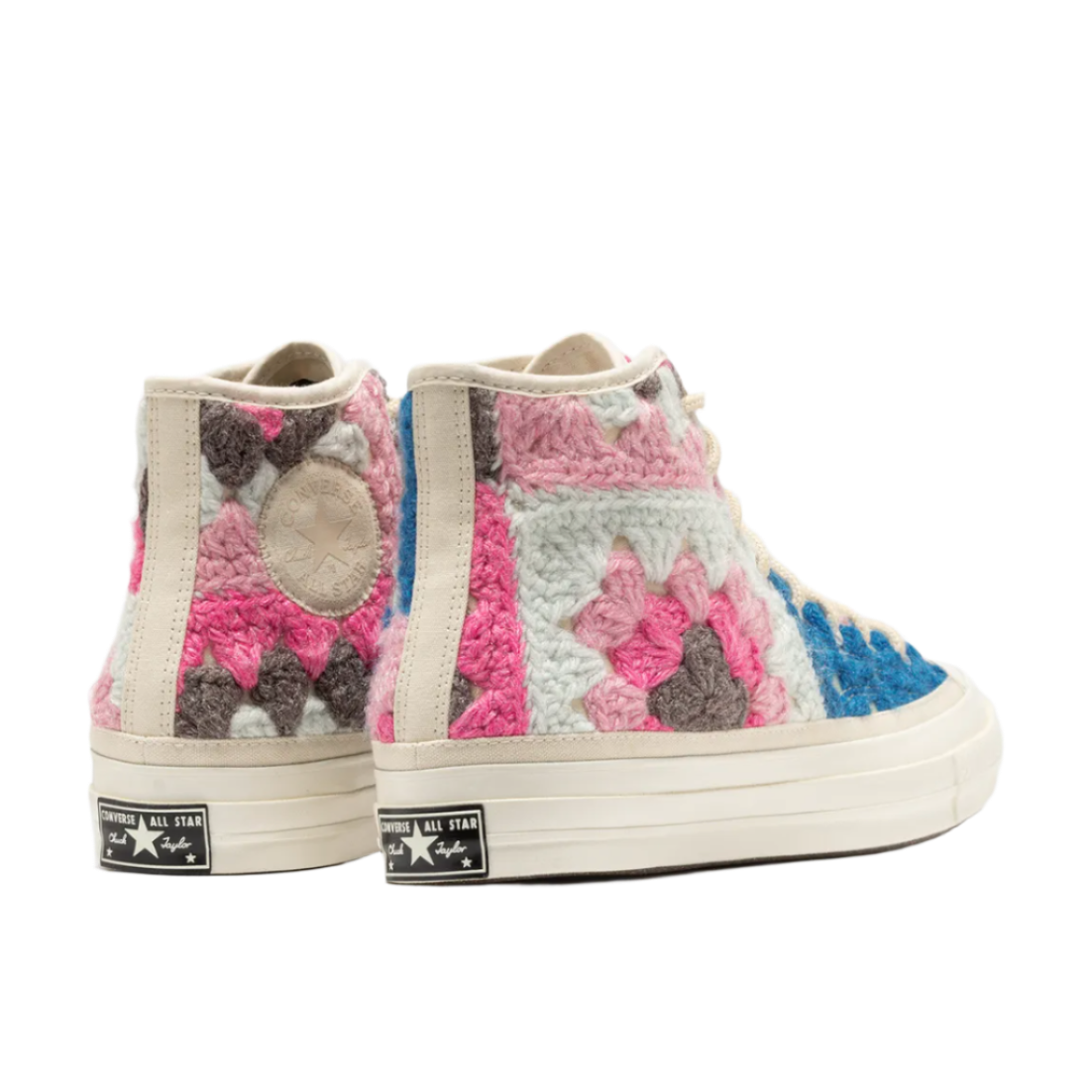 Converse Chuck 70&nbsp;aus der exklusiven Herbst-Winter-Kollektion 2024 – jetzt bei Kickskult verfügbar.

Farbe: EGRET/BLACK/MULTI
Produkt ID: A09228C