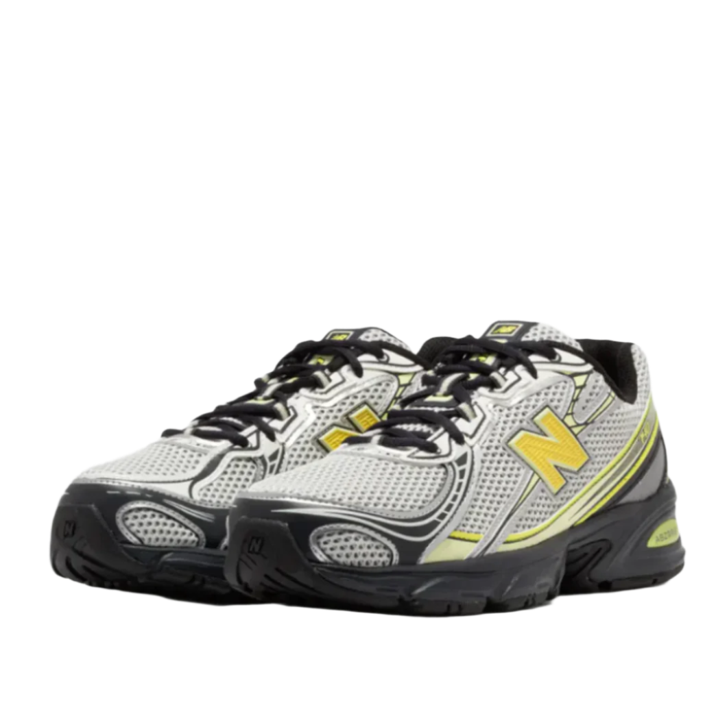 Modèle New Balance U740V2, issu de la collection Automne-Hiver 2024, désormais disponible chez Kickskult.

Couleur:&nbsp;&nbsp;SEA SALT

ID Produit:&nbsp;U740FR2