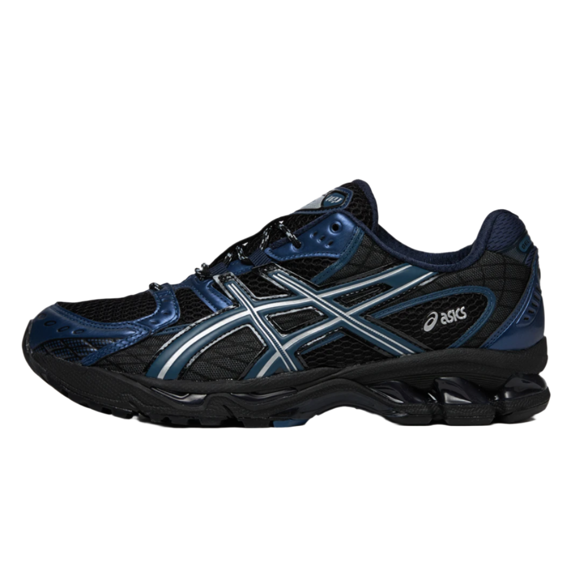 Asics Gel-Nimbus 10.1 – Komfort und Style für den urbanen Look! Mit seiner innovativen Dämpfung und dem modernen Design bietet dieser Sneaker ultimativen Tragekomfort und eine starke Ästhetik. Perfekt für Sneakerheads, die Performance und Style vereinen wollen. Jetzt bei KickKult erhältlich!

Farbe: Noir/Grand Requin
Produkt-ID: 1203A543-002